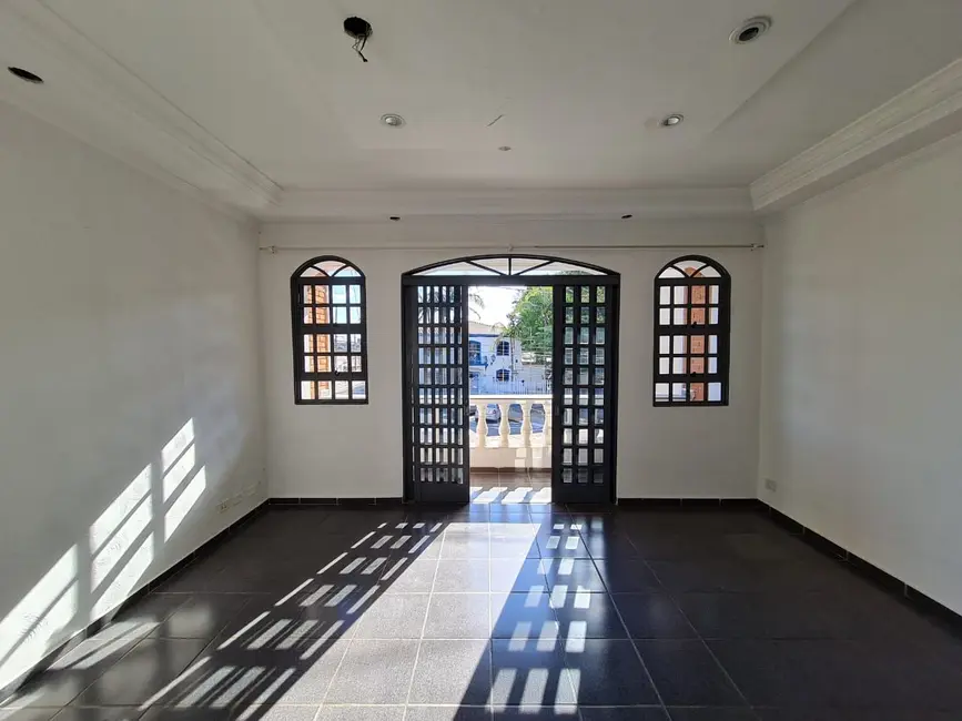 Foto 2 de Casa com 3 quartos à venda e para alugar, 150m2 em Vila Santa Terezinha, Itu - SP