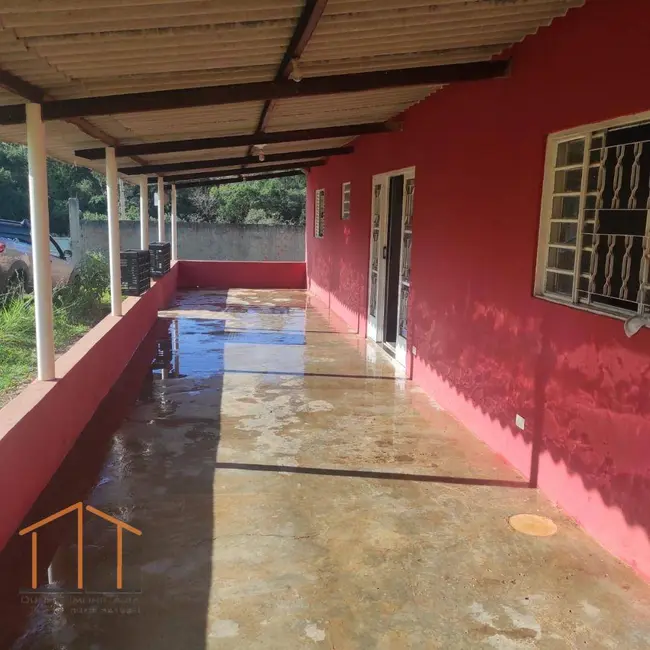 Chácara com 2 quartos à venda, 2100m2 em Pinheirinho, Itu - SP - imagem 2 Foto 2 de Chácara com 2 quartos à venda, 2100m2 em Pinheirinho, Itu - SP