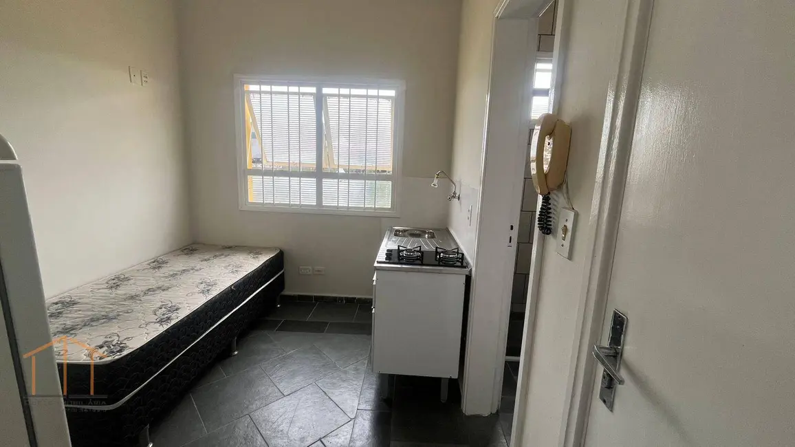 Foto 4 de Kitnet com 1 quarto para alugar, 25m2 em Centro, Itu - SP