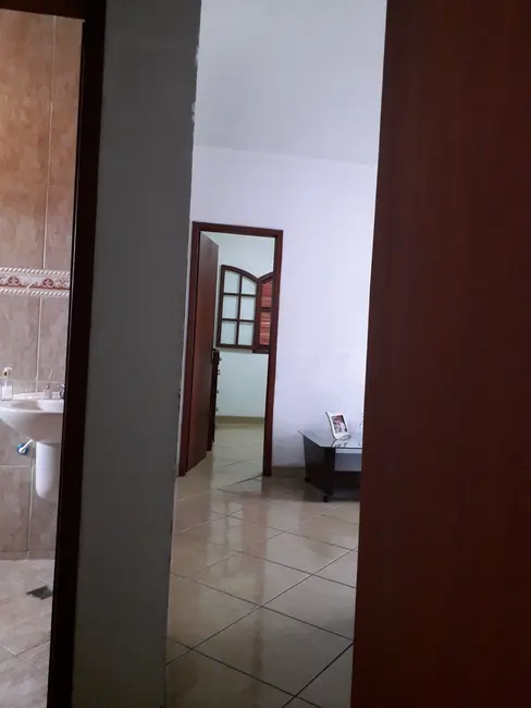 Casa com 3 quartos à venda, 250m2 em Universitário, Belo Horizonte - MG - imagem 4 Foto 4 de Casa com 3 quartos à venda, 250m2 em Universitário, Belo Horizonte - MG