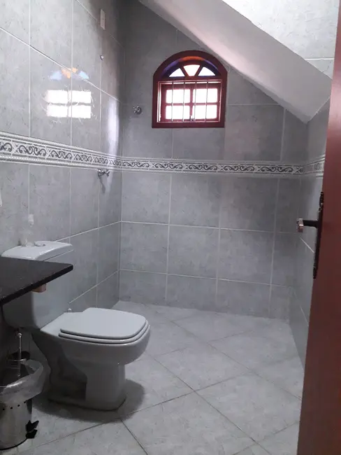 Casa com 3 quartos à venda, 250m2 em Universitário, Belo Horizonte - MG - imagem 8 Foto 8 de Casa com 3 quartos à venda, 250m2 em Universitário, Belo Horizonte - MG