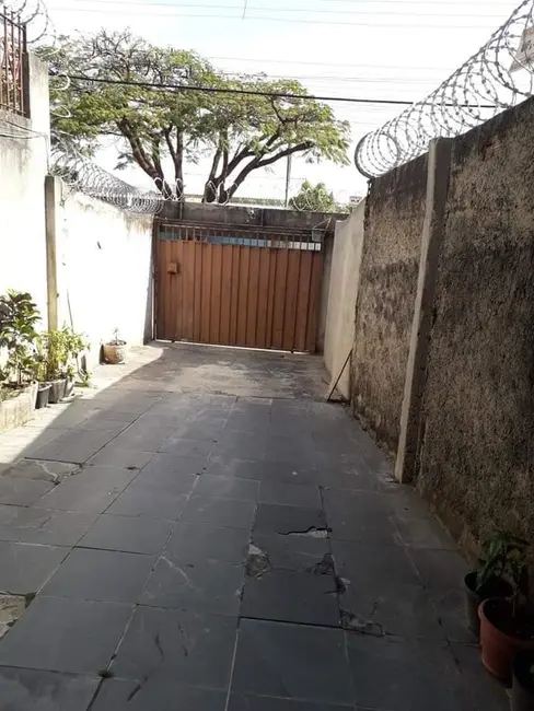 Foto 3 de Casa com 13 quartos à venda, 282m2 em Jardim dos Comerciários (Venda Nova), Belo Horizonte - MG