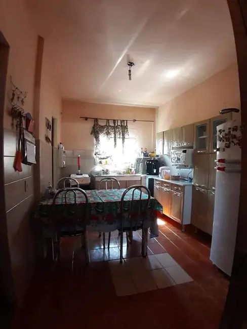 Foto 9 de Casa com 13 quartos à venda, 282m2 em Jardim dos Comerciários (Venda Nova), Belo Horizonte - MG