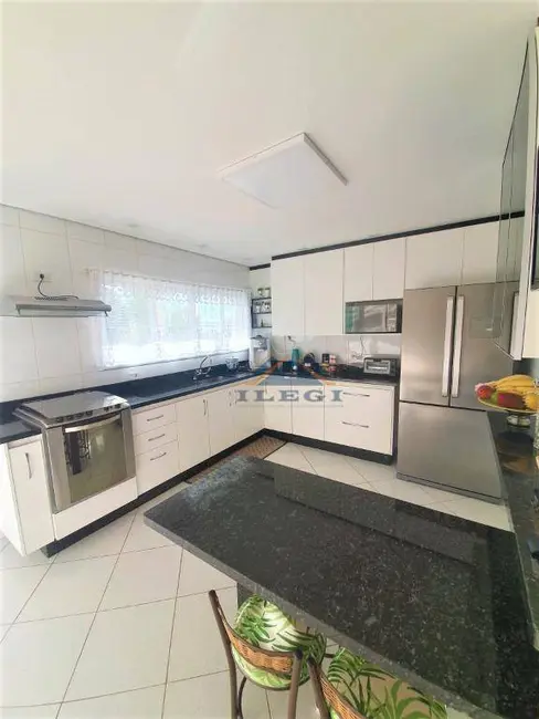 Foto 9 de Casa de Condomínio com 3 quartos à venda, 687m2 em Centro, Vinhedo - SP