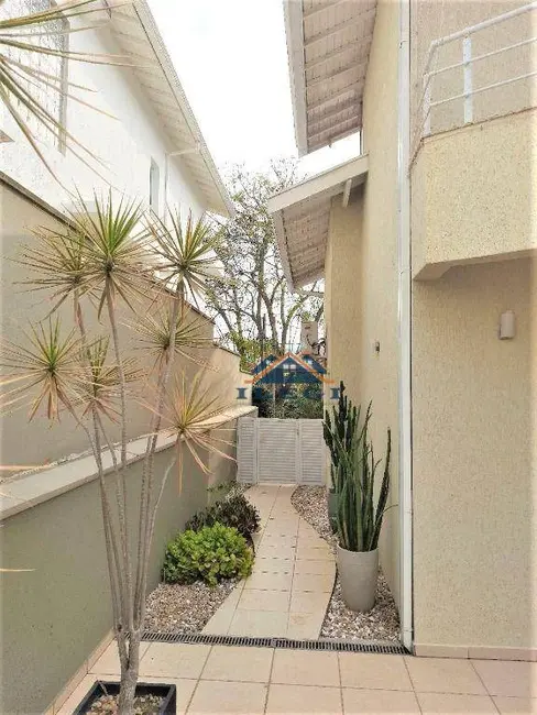 Foto 5 de Casa de Condomínio com 3 quartos à venda, 280m2 em Louveira - SP