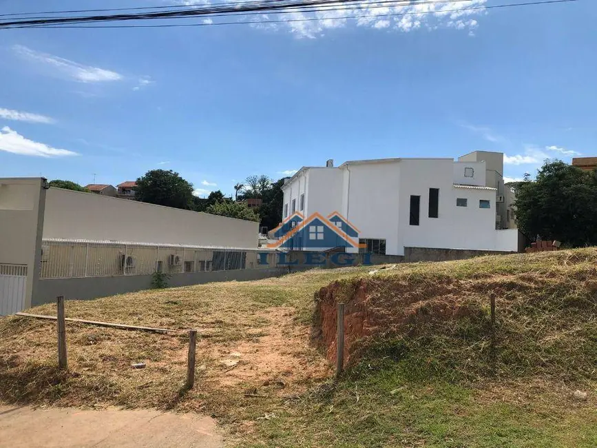 Foto 3 de Terreno / Lote à venda, 562m2 em Centro, Vinhedo - SP