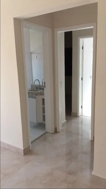 Foto 2 de Apartamento com 2 quartos para alugar, 55m2 em Pinheirinho, Vinhedo - SP