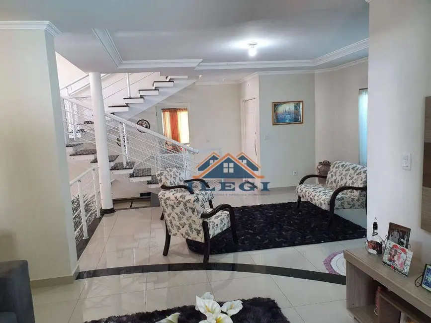 Foto 8 de Casa de Condomínio com 3 quartos à venda, 416m2 em Valinhos - SP