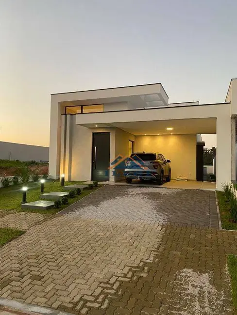 Foto 2 de Casa de Condomínio com 3 quartos à venda, 300m2 em Louveira - SP