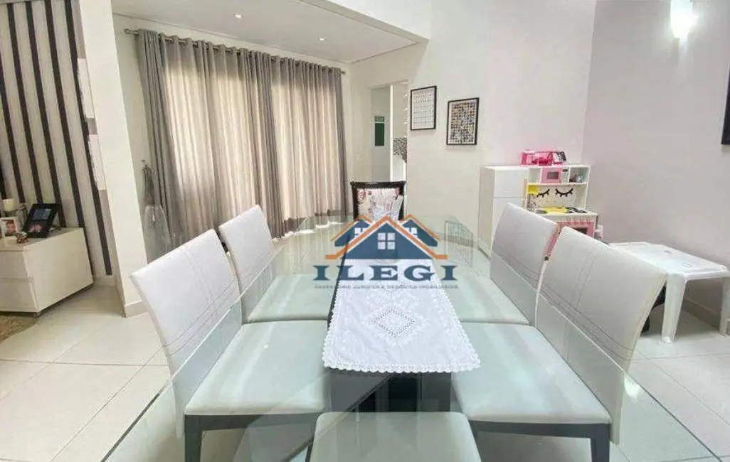 Foto 4 de Casa de Condomínio com 3 quartos à venda, 202m2 em Observatório, Vinhedo - SP