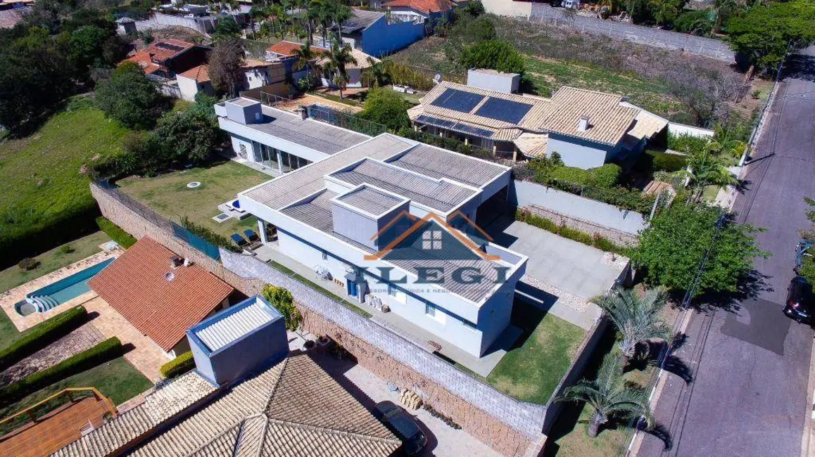 Foto 5 de Casa de Condomínio com 3 quartos à venda, 1000m2 em Caixa D´Água, Vinhedo - SP