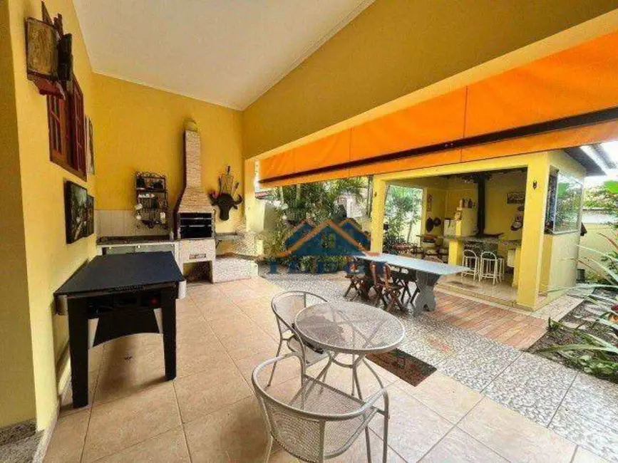 Casa de Condomínio com 3 quartos à venda, 330m2 em Condomínio Residencial Terras do Oriente, Valinhos - SP - imagem 8 Foto 8 de Casa de Condomínio com 3 quartos à venda, 330m2 em Condomínio Residencial Terras do Oriente, Valinhos - SP