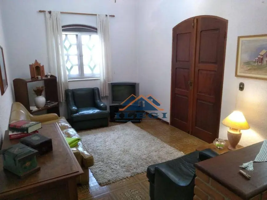 Foto 4 de Casa com 3 quartos à venda, 1000m2 em Centro, Vinhedo - SP