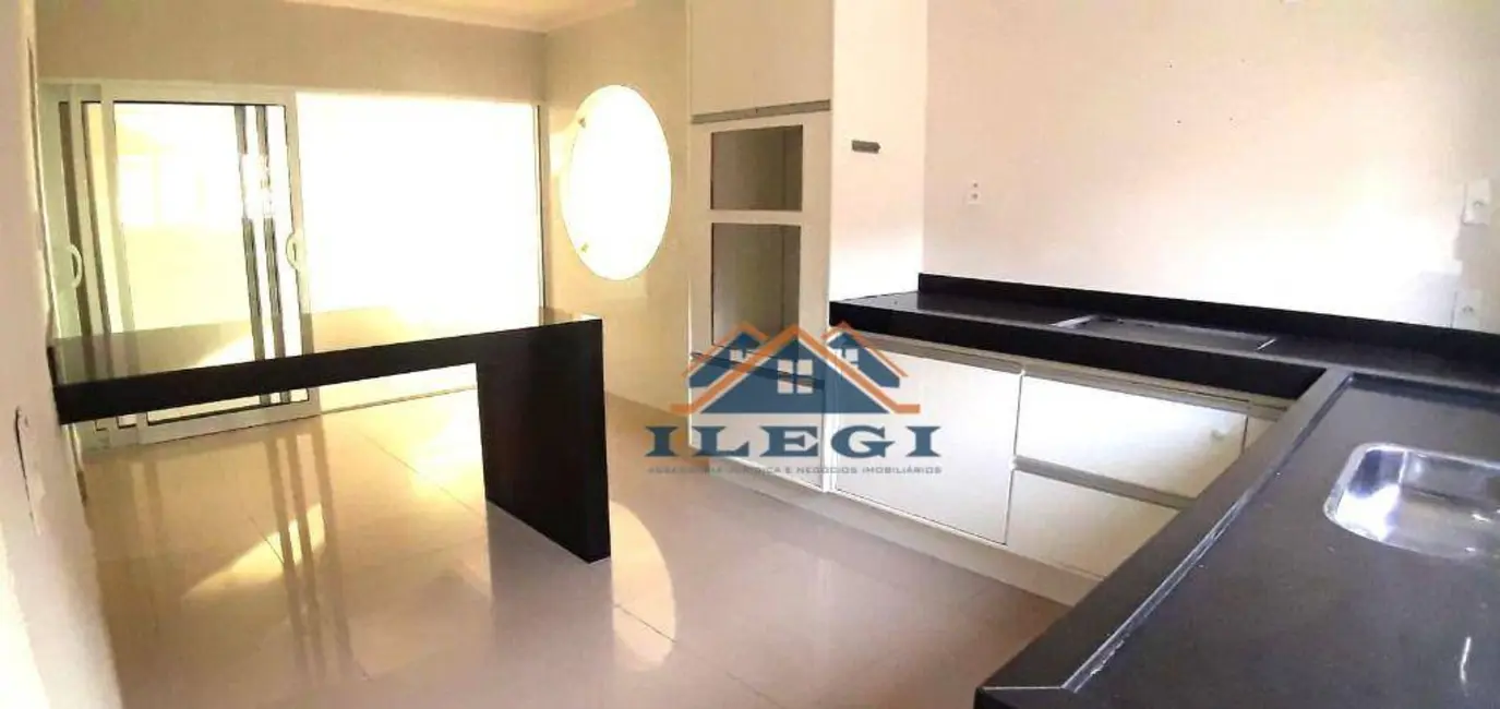 Casa de Condomínio com 4 quartos à venda, 1000m2 em Pinheiro, Valinhos - SP - imagem 9 Foto 9 de Casa de Condomínio com 4 quartos à venda, 1000m2 em Pinheiro, Valinhos - SP