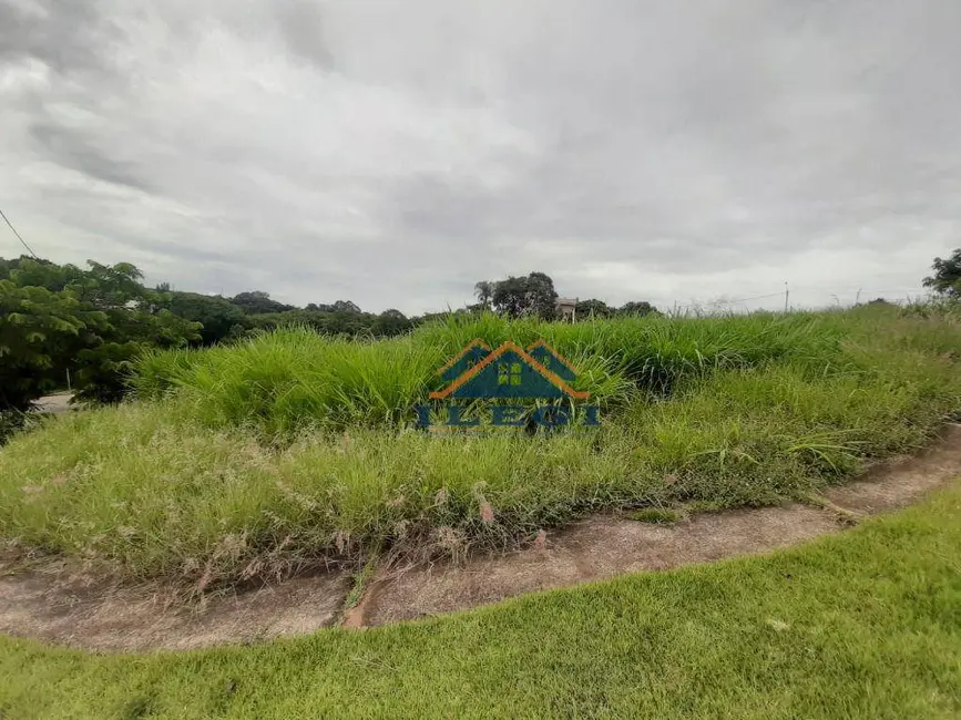 Foto 3 de Terreno / Lote à venda, 257m2 em Vinhedo - SP