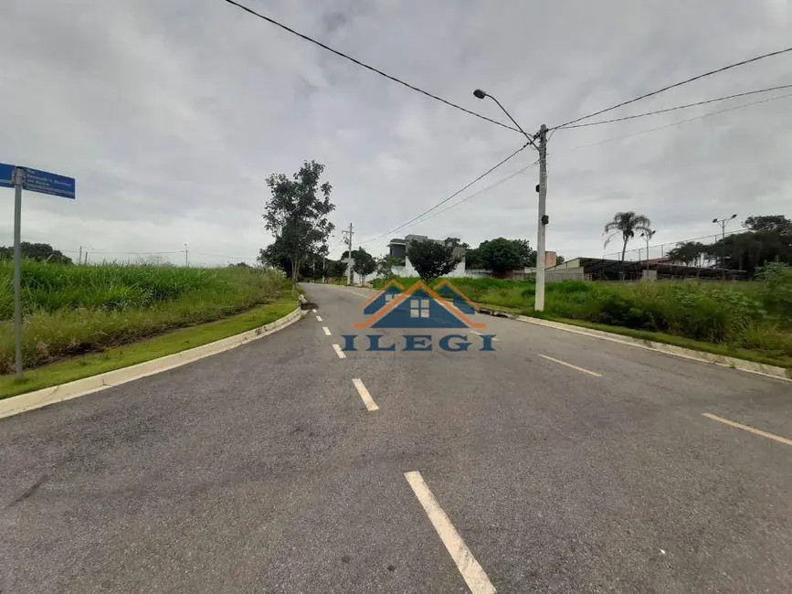 Foto 2 de Terreno / Lote à venda, 257m2 em Pinheirinho, Vinhedo - SP