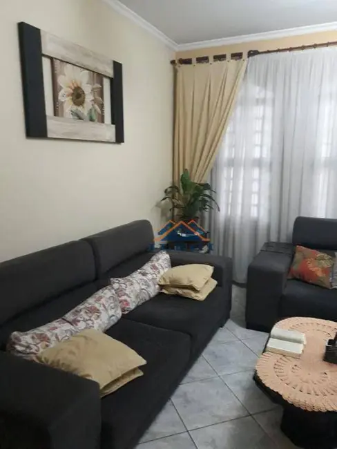 Foto 1 de Casa de Condomínio com 2 quartos à venda, 200m2 em Colinas dos Álamos, Valinhos - SP
