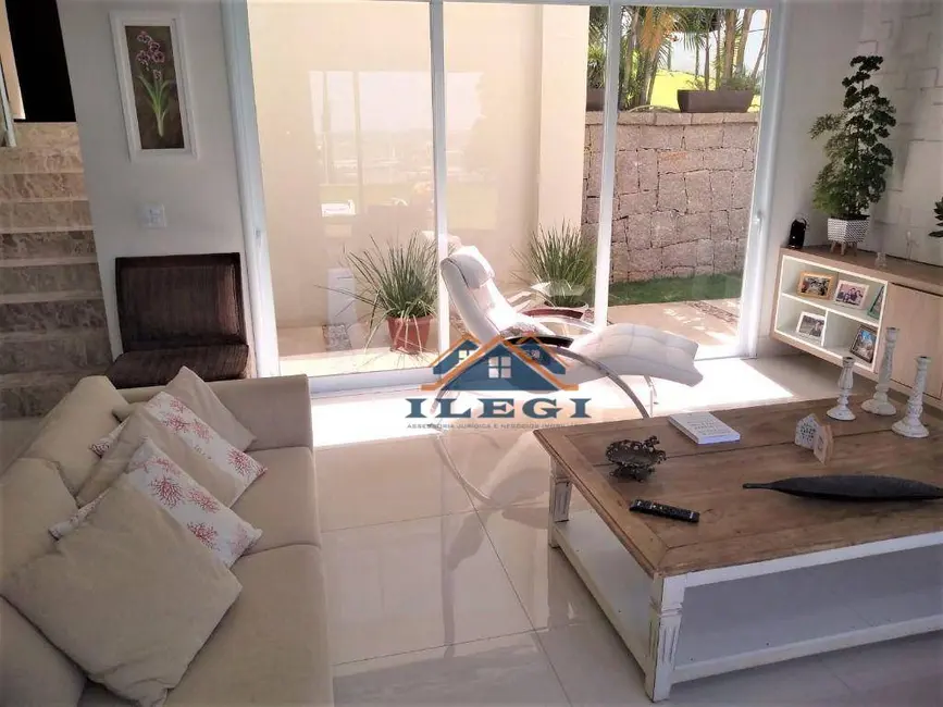 Foto 4 de Casa de Condomínio com 3 quartos à venda, 900m2 em Buracão, Vinhedo - SP