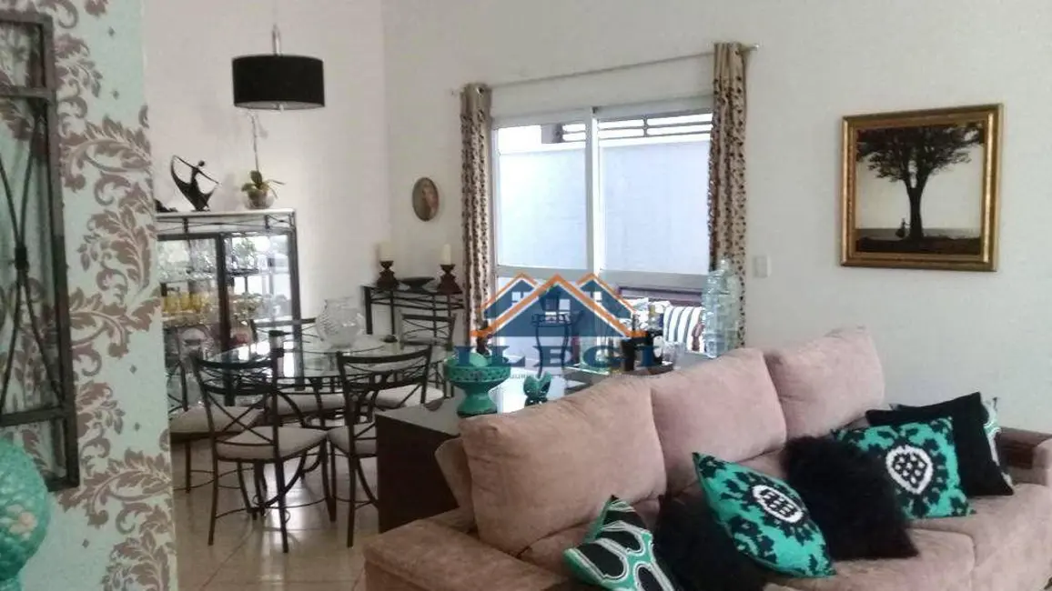 Foto 8 de Casa de Condomínio com 3 quartos à venda, 300m2 em Pinheirinho, Vinhedo - SP