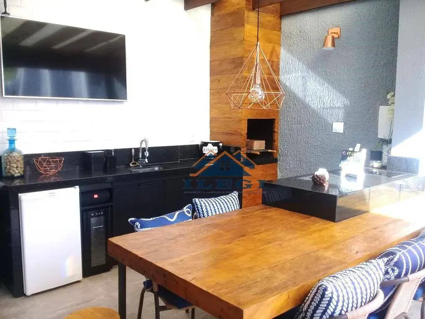 Foto 9 de Casa de Condomínio com 3 quartos à venda, 300m2 em Pinheirinho, Vinhedo - SP