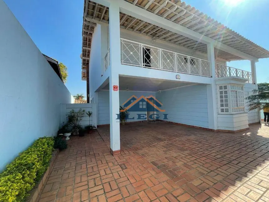 Foto 1 de Casa com 3 quartos à venda, 392m2 em Bosque, Vinhedo - SP