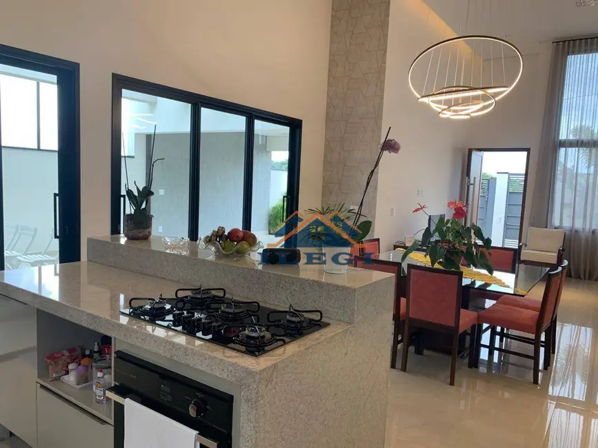 Casa com 2 quartos à venda, 250m2 em Vinhedo - SP - imagem 8 Foto 8 de Casa com 2 quartos à venda, 250m2 em Vinhedo - SP