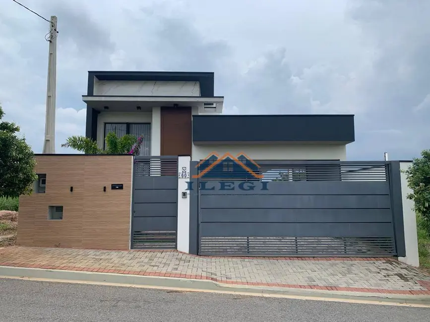 Foto 2 de Casa com 2 quartos à venda, 250m2 em Vinhedo - SP