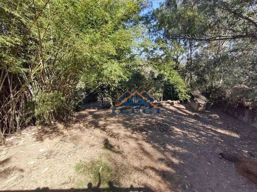 Chácara com 4 quartos à venda, 2330m2 em Parque Valinhos, Valinhos - SP - imagem 5 Foto 5 de Chácara com 4 quartos à venda, 2330m2 em Parque Valinhos, Valinhos - SP