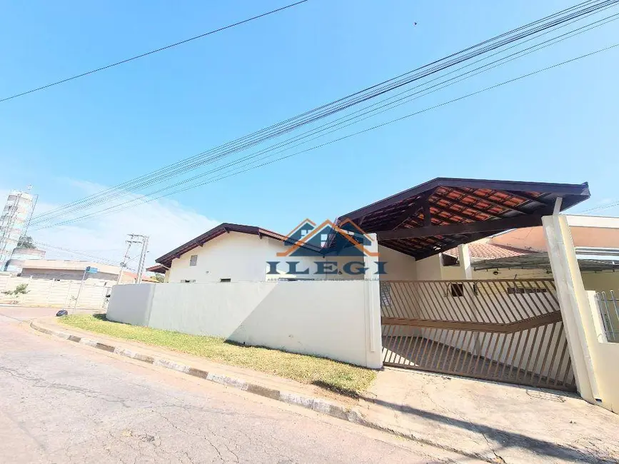 Foto 1 de Casa com 3 quartos para alugar, 352m2 em João XXIII, Vinhedo - SP