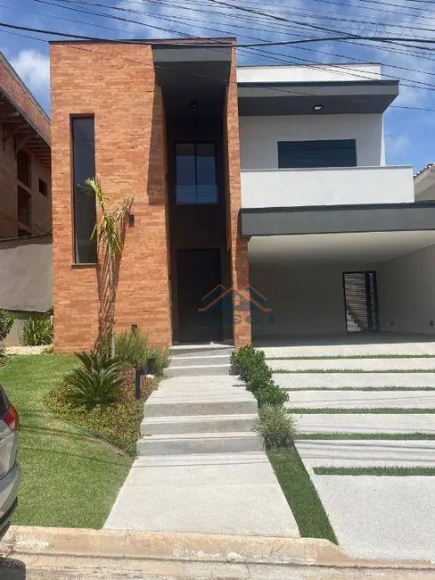 Foto 1 de Casa de Condomínio com 3 quartos para alugar, 300m2 em Pinheirinho, Vinhedo - SP