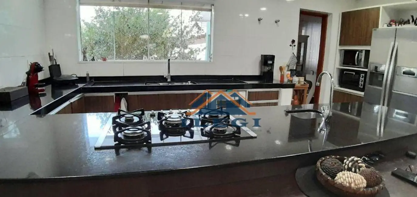 Casa de Condomínio com 5 quartos à venda, 1620m2 em Pinheiro, Valinhos - SP - imagem 6 Foto 6 de Casa de Condomínio com 5 quartos à venda, 1620m2 em Pinheiro, Valinhos - SP