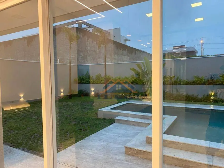 Casa de Condomínio com 5 quartos à venda e para alugar, 800m2 em Vinhedo - SP - imagem 2 Foto 2 de Casa de Condomínio com 5 quartos à venda e para alugar, 800m2 em Vinhedo - SP