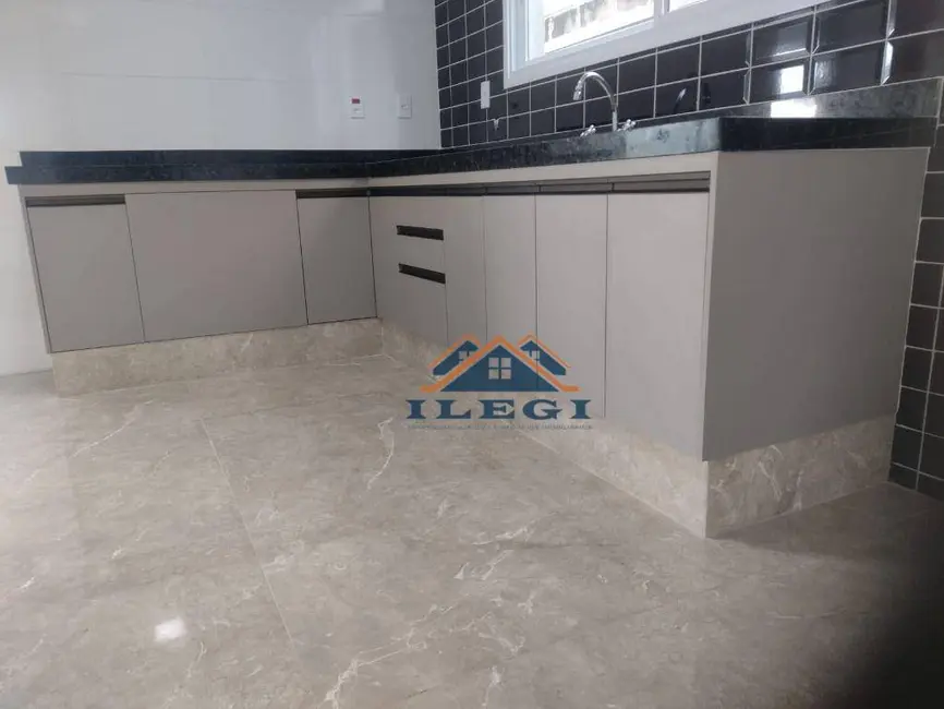 Casa de Condomínio com 3 quartos à venda, 300m2 em Lenheiro, Valinhos - SP - imagem 3 Foto 3 de Casa de Condomínio com 3 quartos à venda, 300m2 em Lenheiro, Valinhos - SP