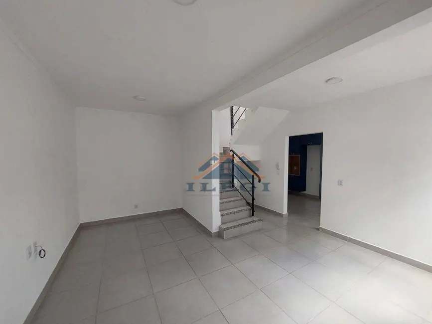 Foto 6 de Casa com 2 quartos para alugar, 100m2 em Pinheirinho, Vinhedo - SP