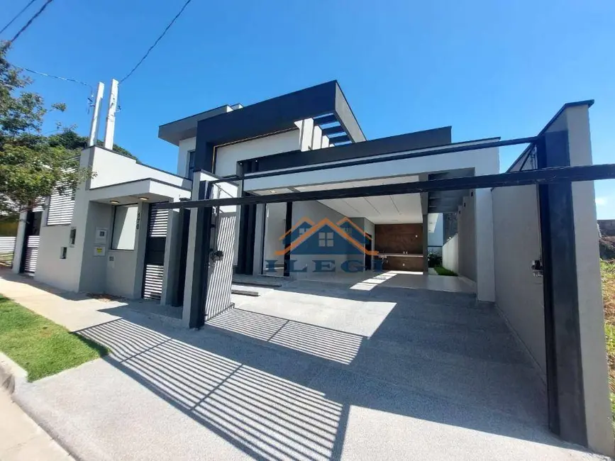 Foto 1 de Casa com 3 quartos à venda, 250m2 em Pinheirinho, Vinhedo - SP