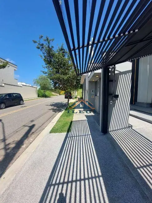 Casa com 3 quartos à venda, 250m2 em Pinheirinho, Vinhedo - SP - imagem 4 Foto 4 de Casa com 3 quartos à venda, 250m2 em Pinheirinho, Vinhedo - SP