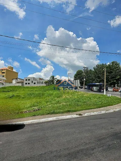 Foto 2 de Terreno / Lote à venda, 367m2 em Vinhedo - SP