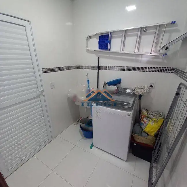 Casa com 3 quartos à venda, 250m2 em Santa Cândida, Vinhedo - SP - imagem 4 Foto 4 de Casa com 3 quartos à venda, 250m2 em Santa Cândida, Vinhedo - SP