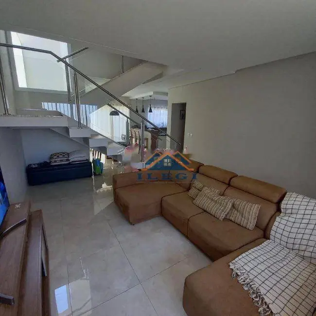 Foto 1 de Casa com 3 quartos à venda, 250m2 em Santa Cândida, Vinhedo - SP