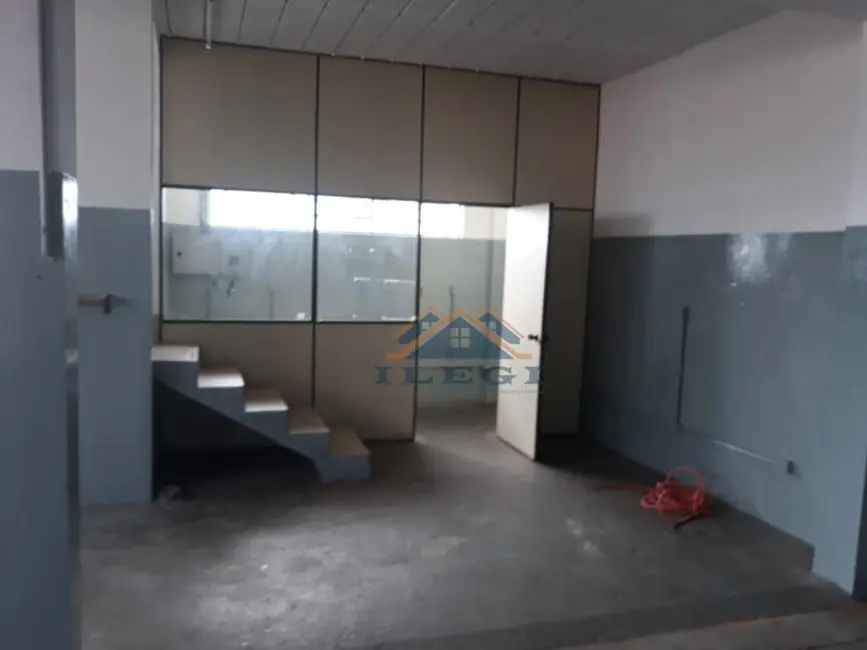 Foto 3 de Armazém / Galpão à venda, 300m2 em Nova Vinhedo, Vinhedo - SP