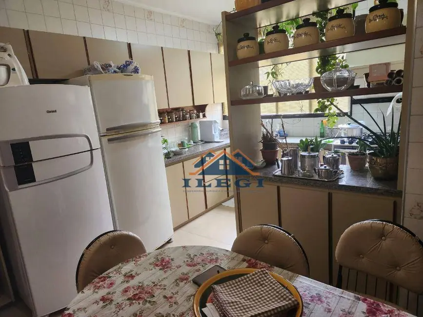 Apartamento com 4 quartos à venda, 154m2 em Centro, Catanduva - SP - imagem 7 Foto 7 de Apartamento com 4 quartos à venda, 154m2 em Centro, Catanduva - SP