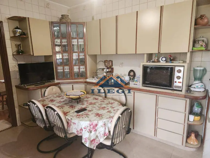 Apartamento com 4 quartos à venda, 154m2 em Centro, Catanduva - SP - imagem 8 Foto 8 de Apartamento com 4 quartos à venda, 154m2 em Centro, Catanduva - SP