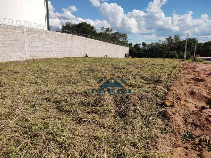 Foto 3 de Terreno / Lote à venda, 423m2 em Louveira - SP