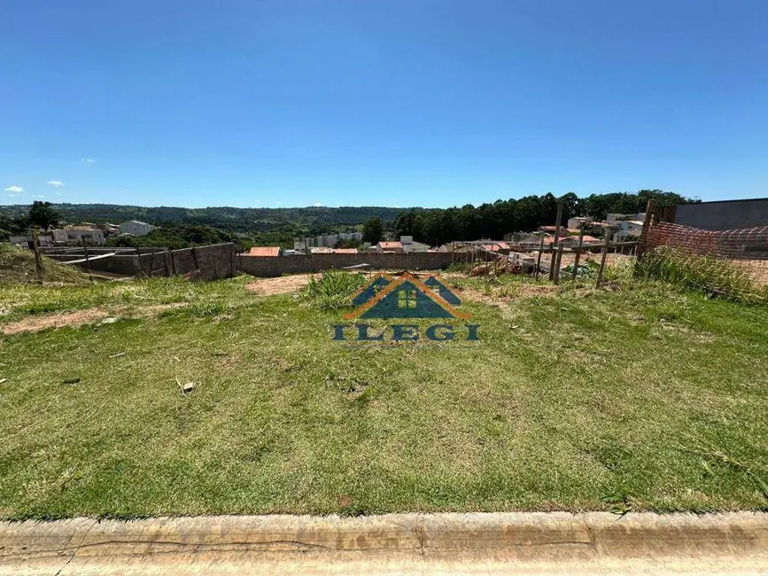 Foto 1 de Terreno / Lote à venda, 301m2 em Vila Pagano, Valinhos - SP