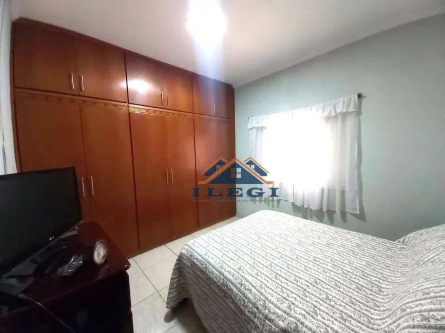 Casa com 3 quartos à venda, 243m2 em Nova Vinhedo, Vinhedo - SP - imagem 5 Foto 5 de Casa com 3 quartos à venda, 243m2 em Nova Vinhedo, Vinhedo - SP
