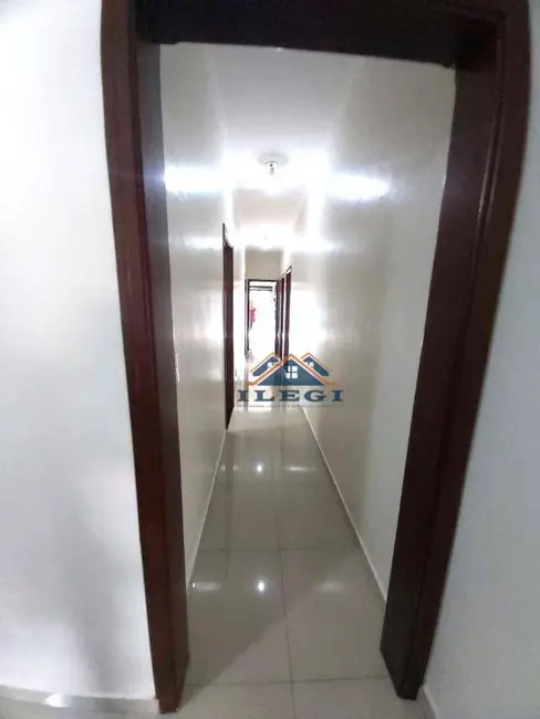 Casa com 3 quartos à venda, 250m2 em João XXIII, Vinhedo - SP - imagem 8 Foto 8 de Casa com 3 quartos à venda, 250m2 em João XXIII, Vinhedo - SP