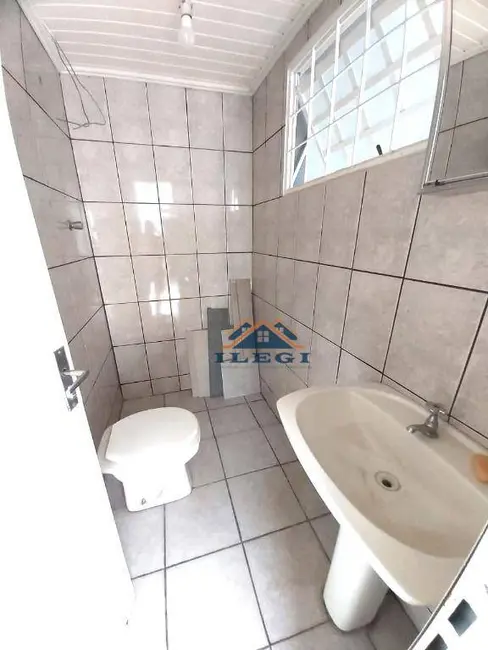Casa com 3 quartos à venda, 250m2 em João XXIII, Vinhedo - SP - imagem 6 Foto 6 de Casa com 3 quartos à venda, 250m2 em João XXIII, Vinhedo - SP