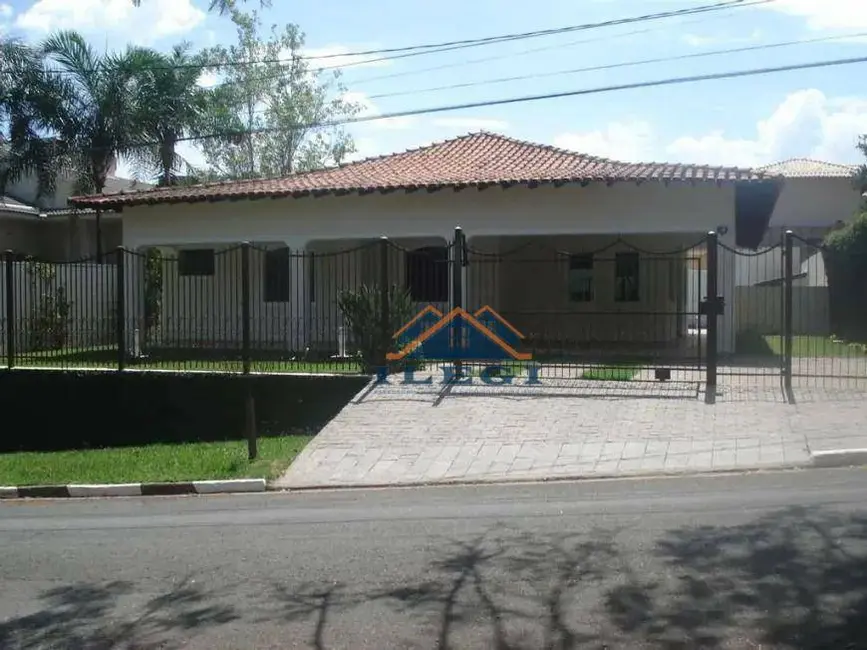 Foto 1 de Casa de Condomínio com 3 quartos à venda e para alugar, 800m2 em Marambaia, Vinhedo - SP