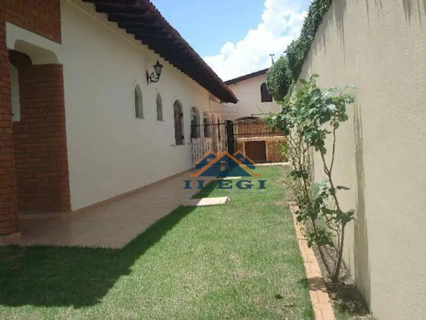 Casa de Condomínio com 3 quartos à venda e para alugar, 800m2 em Marambaia, Vinhedo - SP - imagem 6 Foto 6 de Casa de Condomínio com 3 quartos à venda e para alugar, 800m2 em Marambaia, Vinhedo - SP