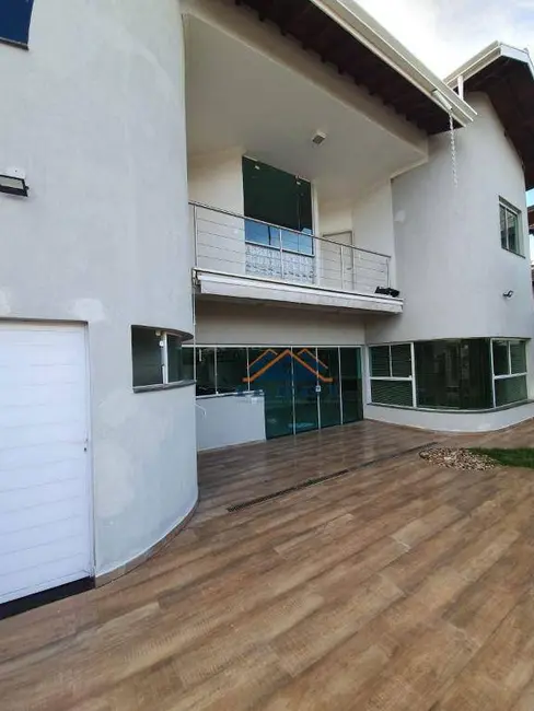 Foto 6 de Casa de Condomínio com 3 quartos à venda, 450m2 em Louveira - SP